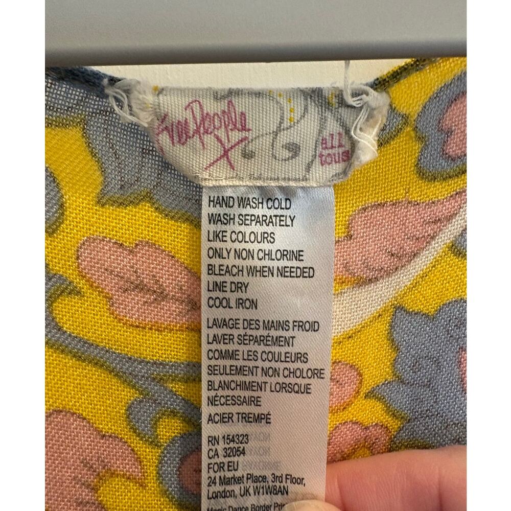 Free People Magic Dance Boho Floral Border Print Kimono Duster Mellow Yellow - Picture 3 of 3